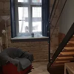 Economy Hollo Apartments