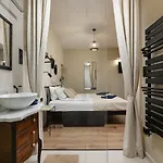 Secret Cave Premium Central Apartment