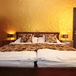 Parliament Penthouse Boutique B&B