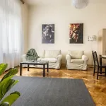 Gentleman Apartment
