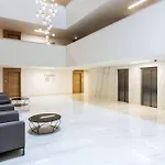 Skylight Studio Close To Downtown - 723