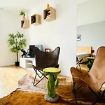 Bp-Est Cp Studio