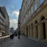 Dolce Vita Basilica