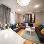 Lovely Flat By The Castle For 4Ppl