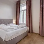 Klauzal City Garden Apartments - 2-Bedroom K34