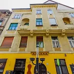 Soho Heartbeat Hideaway By Nw