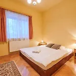 Family Apartman