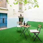 Secret Garden Apartment - Free Parking
