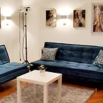 Hi!5 Spacious Apartment Budapest Palotanegyed