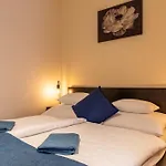 Andrassy Heritage Deluxe Apartment
