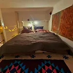 Gallery Flat In Party District