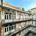 Gellert Danube Panorama Apartment