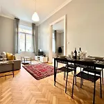 Gellert Danube Panorama Apartment