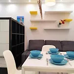Unique Offer, Two In One! 2 Studio Egyuett