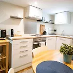 Free Parking Broadway Budapest Residence - Ac, 2People, Fast Wifi, Smart Tv