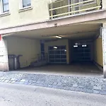 Peony Hollo Apartment - Free Garage Under The House
