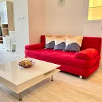 Spacious Riverside Residency - Magnificent View