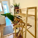 Boutique Studio Flat At City Center