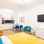 Marone 209 Budapest ~ Ac/Balcony/Indoor Parking