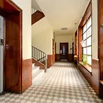 Luxury Central Apartment R161