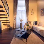 Szent Istvan Apartments