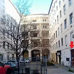 Sparrowl Apartments