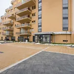 Marina Apartment At Danube - Free Private Parking!