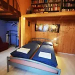 High Sky Apartment
