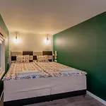 Full Equipment Designed Apartment In The Heart Of Budapest For 4 People