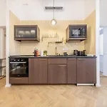Sass Glamour Apartment Next To St Stephen Basilica S1