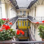 Real Apartments Museum II