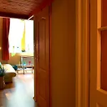 R7 Apartment