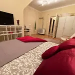 Downtown Hideaway Apartman