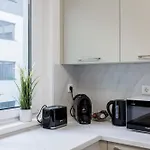 Bb Apartment - 2Br With Parking Close To Centre