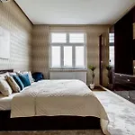 Luxurious Danubeside Apartment For 6