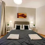 K321 Elitehost Kiraly Central
