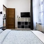 Devai Home With Free Netflix Near The Westend City Center