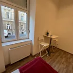 Goldensun Apartment