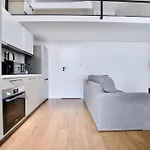 Premium Apartment By Hi5- Roekk Szilard