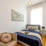 Luxury Quentin Apartment 2 BEDRM, 2 BATHRM