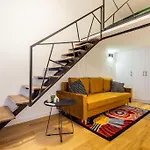 Elegant Stay Near Hungarian Museum By Pink Flamingo