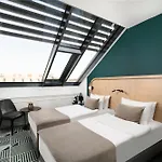 Hotel Oktogon Haggenmacher By Continental Group