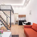 Grand Avenue Apartment