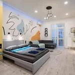 Centre Point Apartment