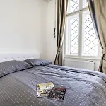 Opera Luxury Studio Apartment
