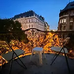Chain Bridge Apartment