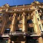Secession Luxury Apartment