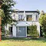 Villa Buda w/ Free Parking