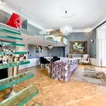 Enzo Capo Luxury Suites