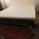 Villa With Terrace Overlooking The City Park